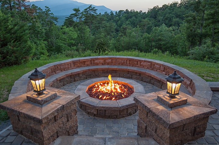 Majestic Views At Gatlinburg Mansion! - Tennessee