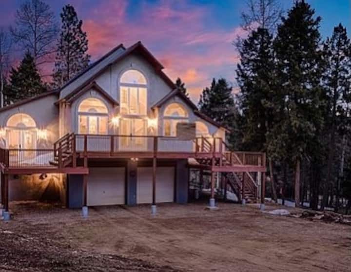 Pet Friendly | Large Deck | Mountain Mojoe - Angel Fire, NM
