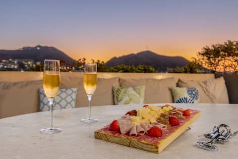 2BR Cabo Marina  + Private Jacuzzi  & Terrace !