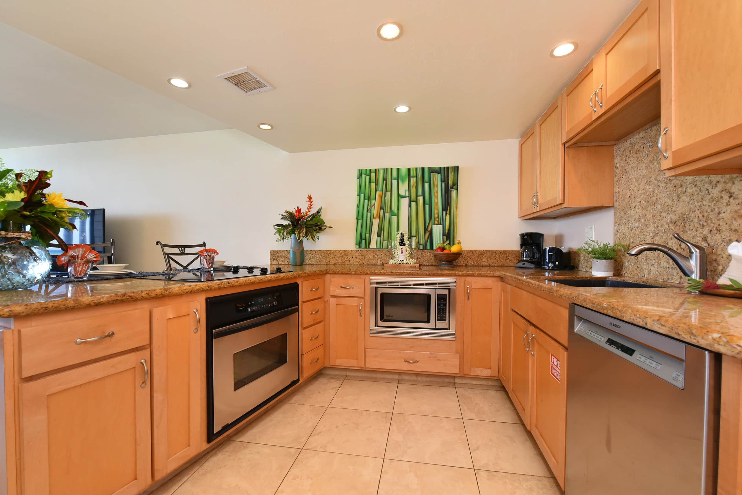 Condo in Lahaina · ★4.59 · 1 bedroom · 2 beds · 1 bath - Image 7