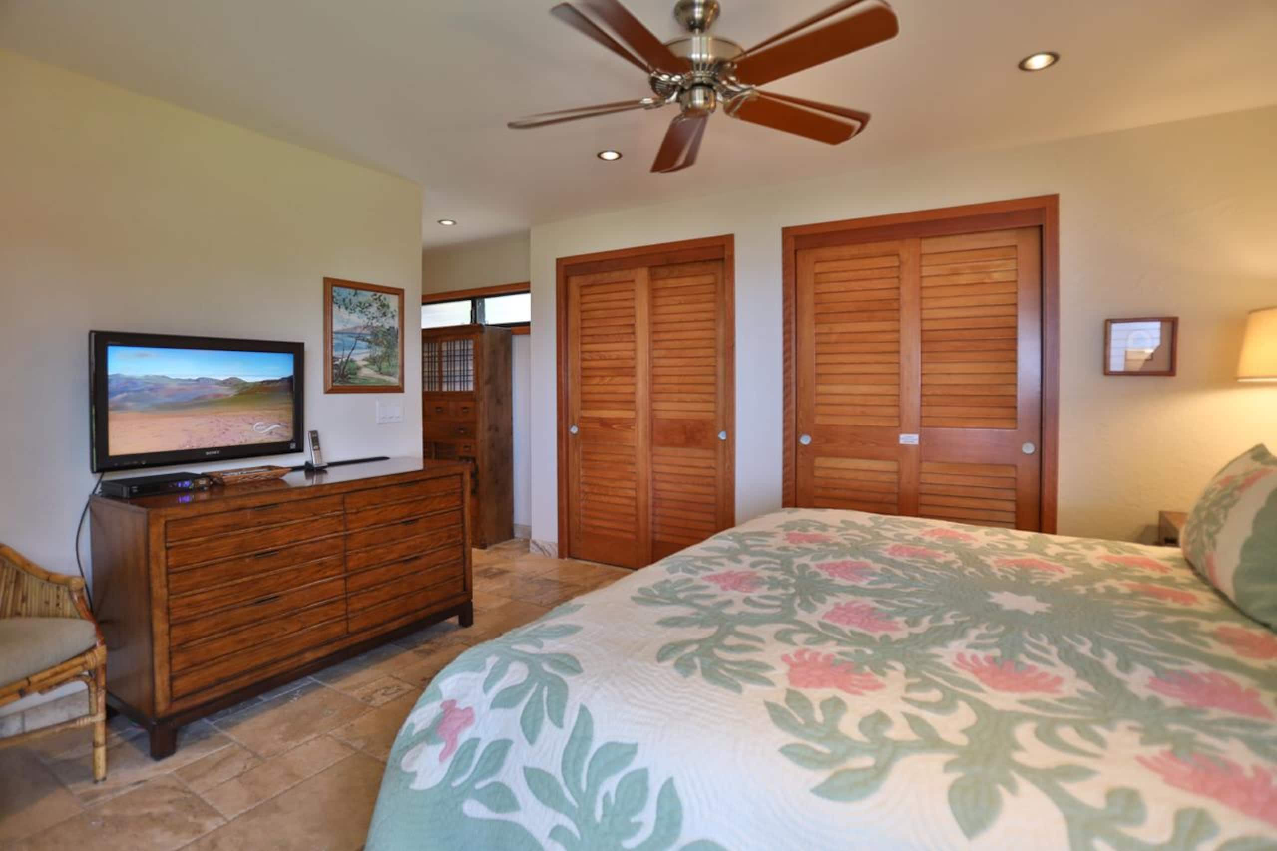 Condo in Kihei · ★5.0 · 1 bedroom · 2 beds · 2 baths - Image 14