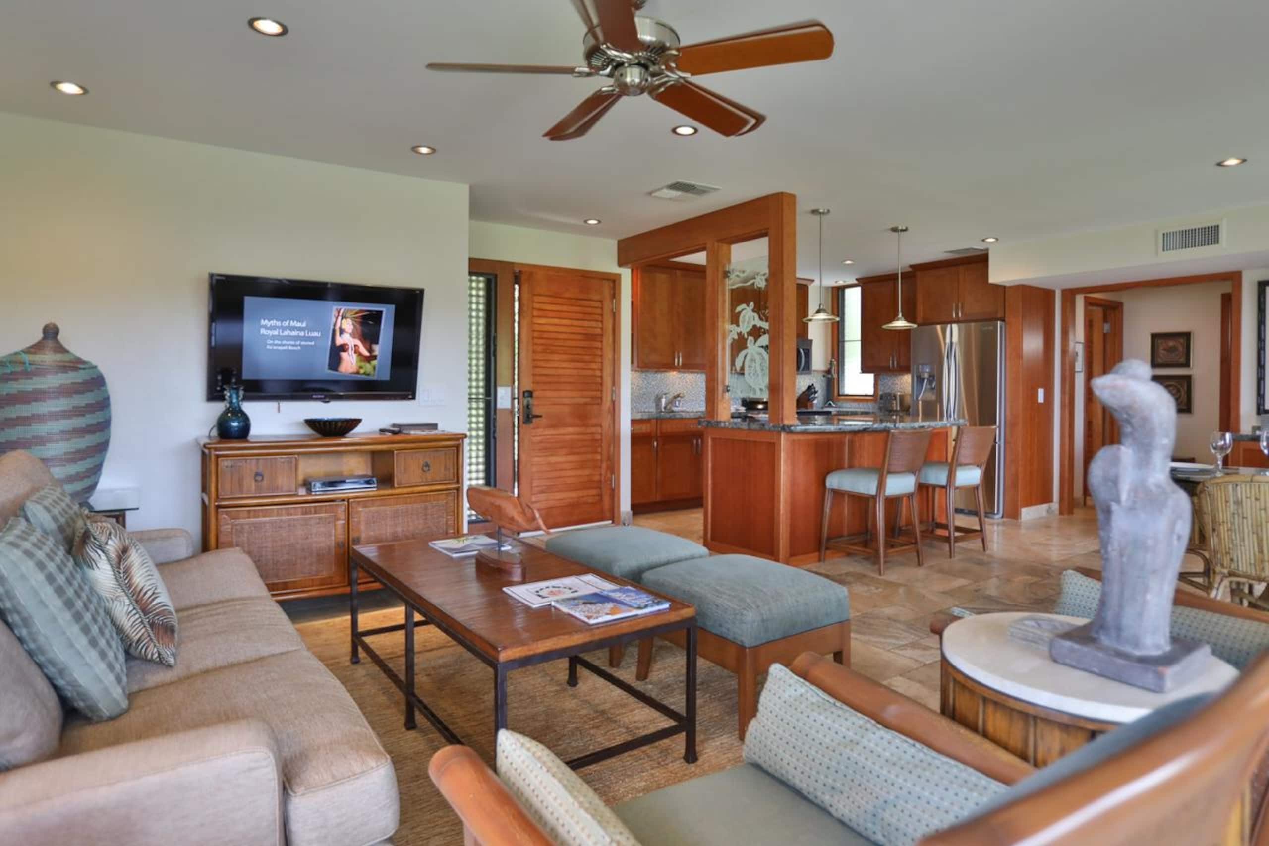 Condo in Kihei · ★5.0 · 1 bedroom · 2 beds · 2 baths - Image 11