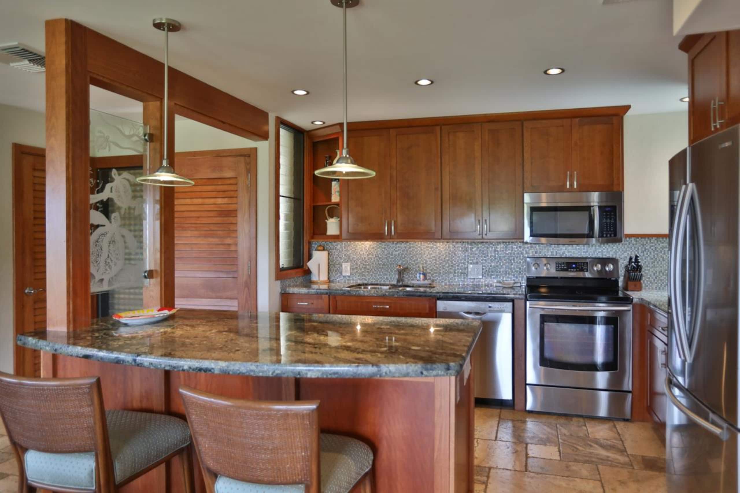Condo in Kihei · ★5.0 · 1 bedroom · 2 beds · 2 baths - Image 6