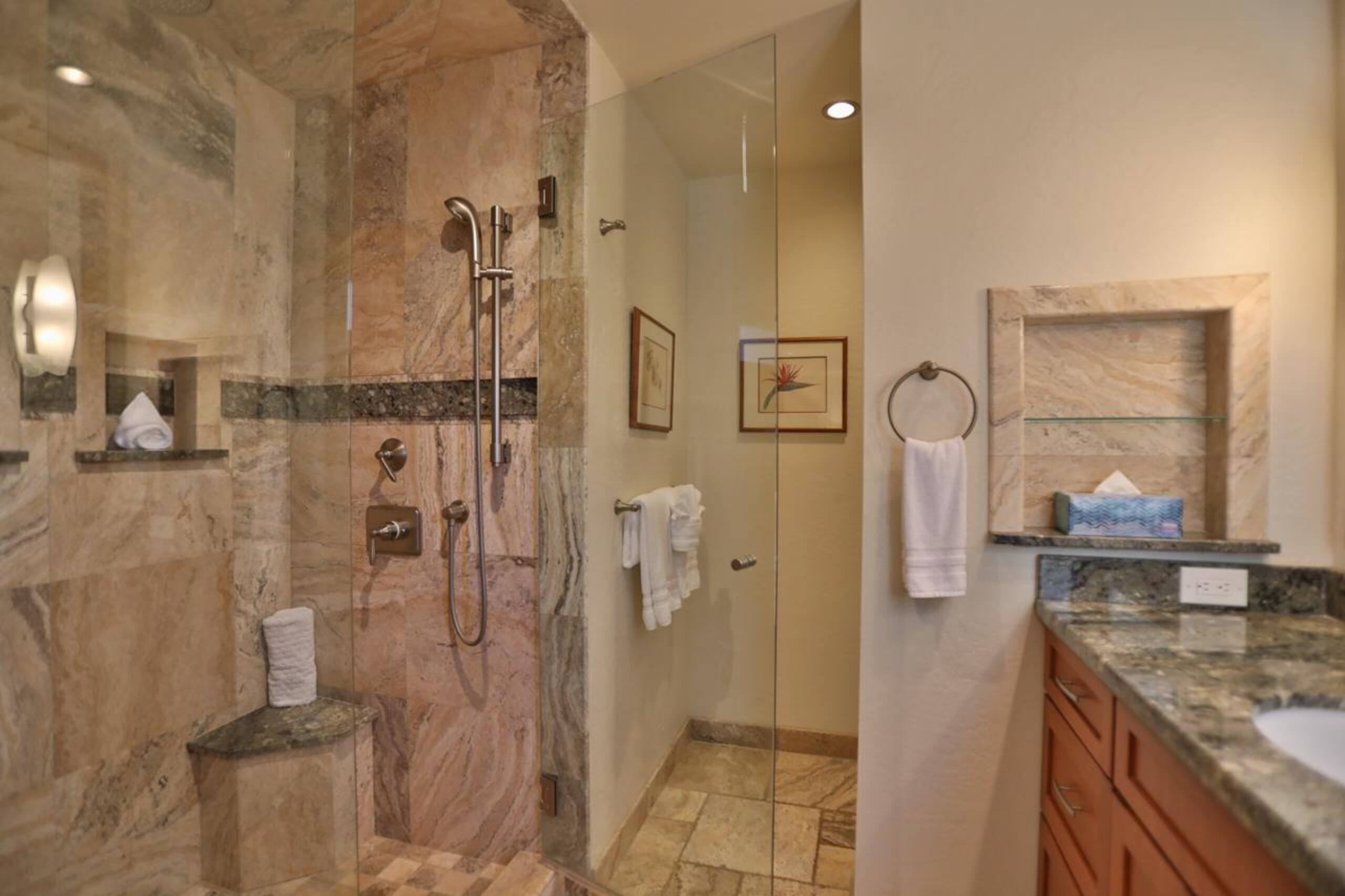 Condo in Kihei · ★5.0 · 1 bedroom · 2 beds · 2 baths - Image 15