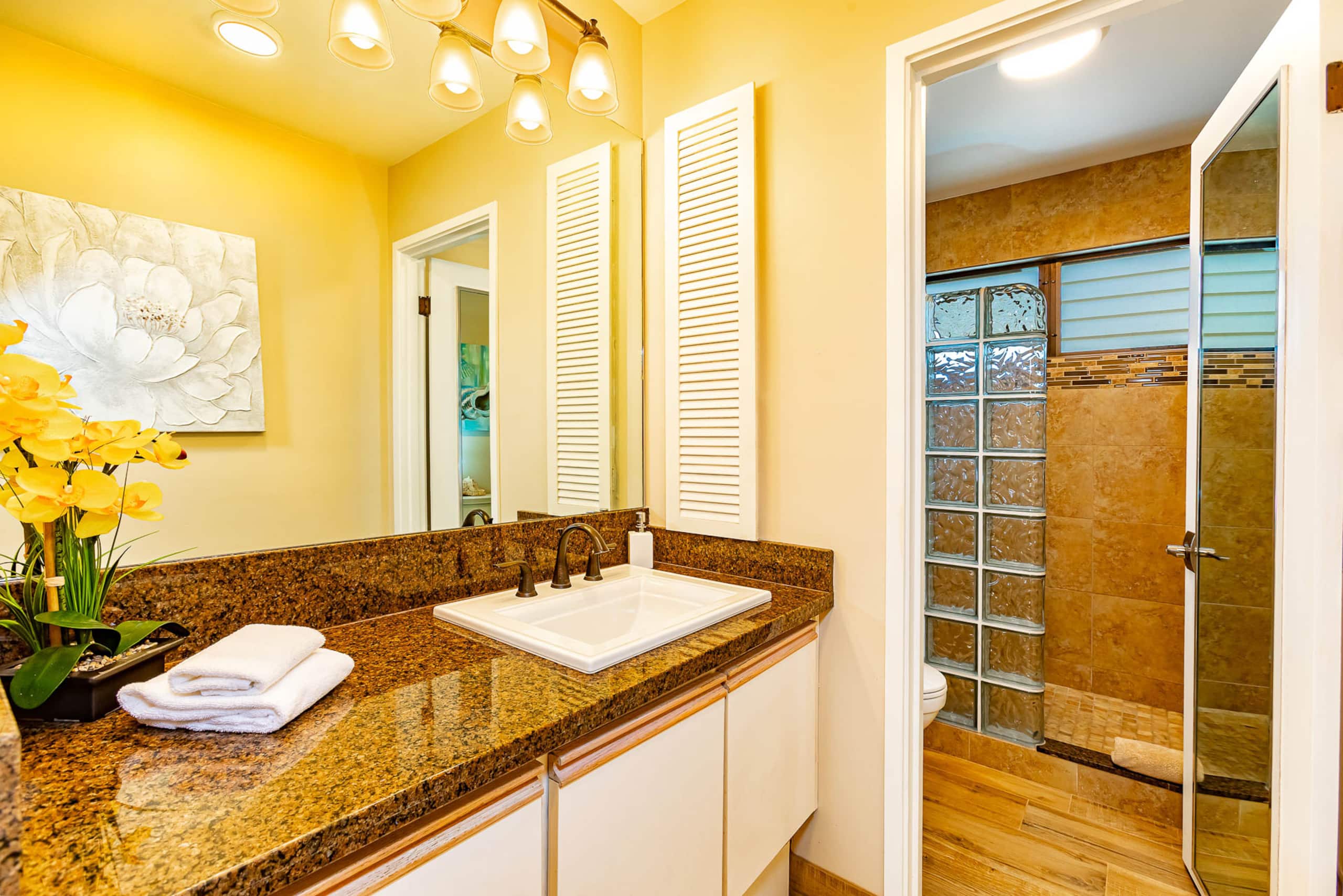 Condo in Kihei · ★4.88 · 1 bedroom · 2 beds · 2 baths - Image 17