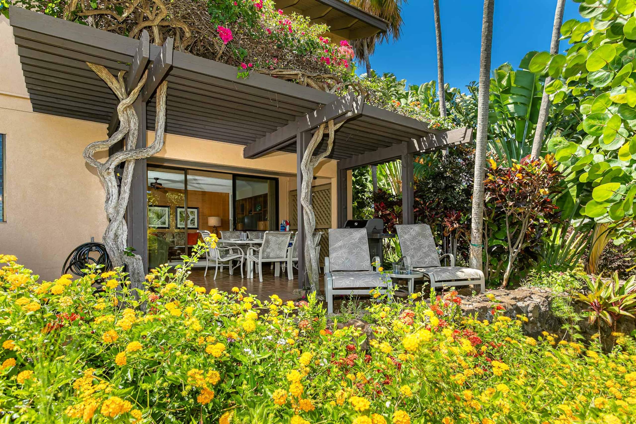 Condo in Kihei · ★4.88 · 1 bedroom · 2 beds · 2 baths - Image 3