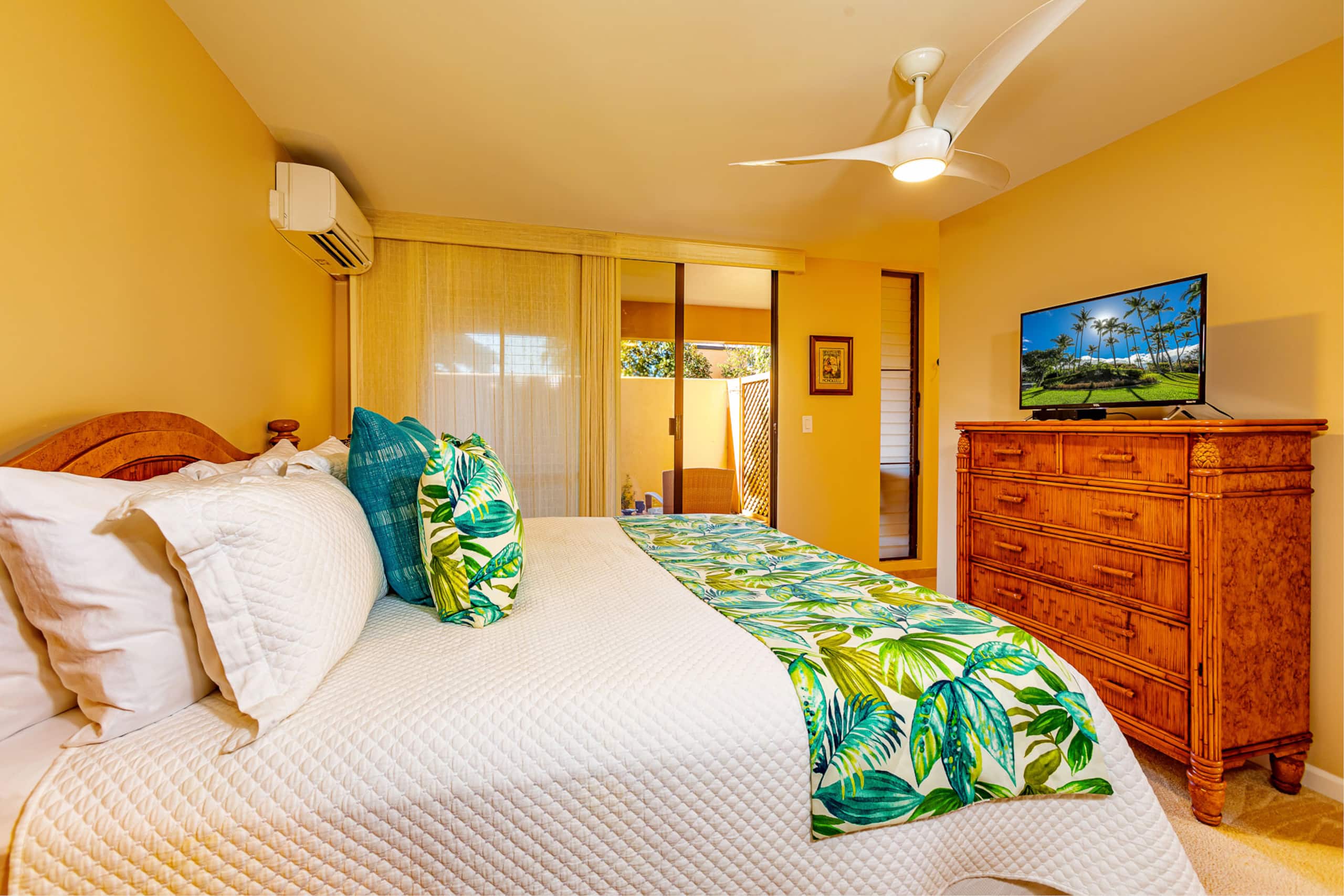 Condo in Kihei · ★4.88 · 1 bedroom · 2 beds · 2 baths - Image 24