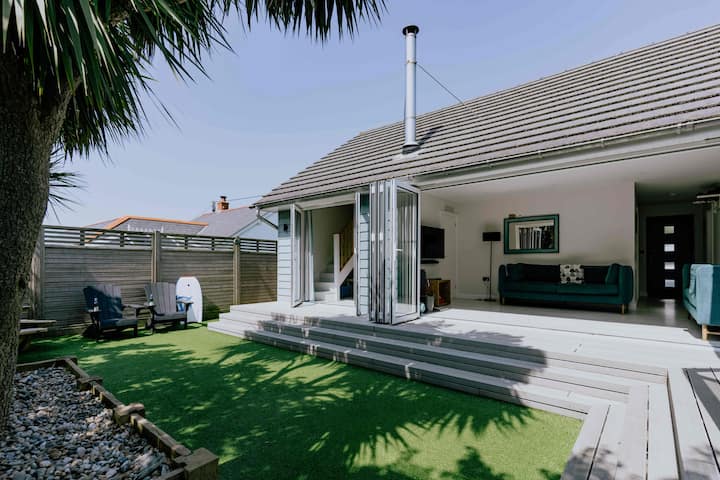 Bridgeford Bothy, Sleeps 8, Pets - Croyde
