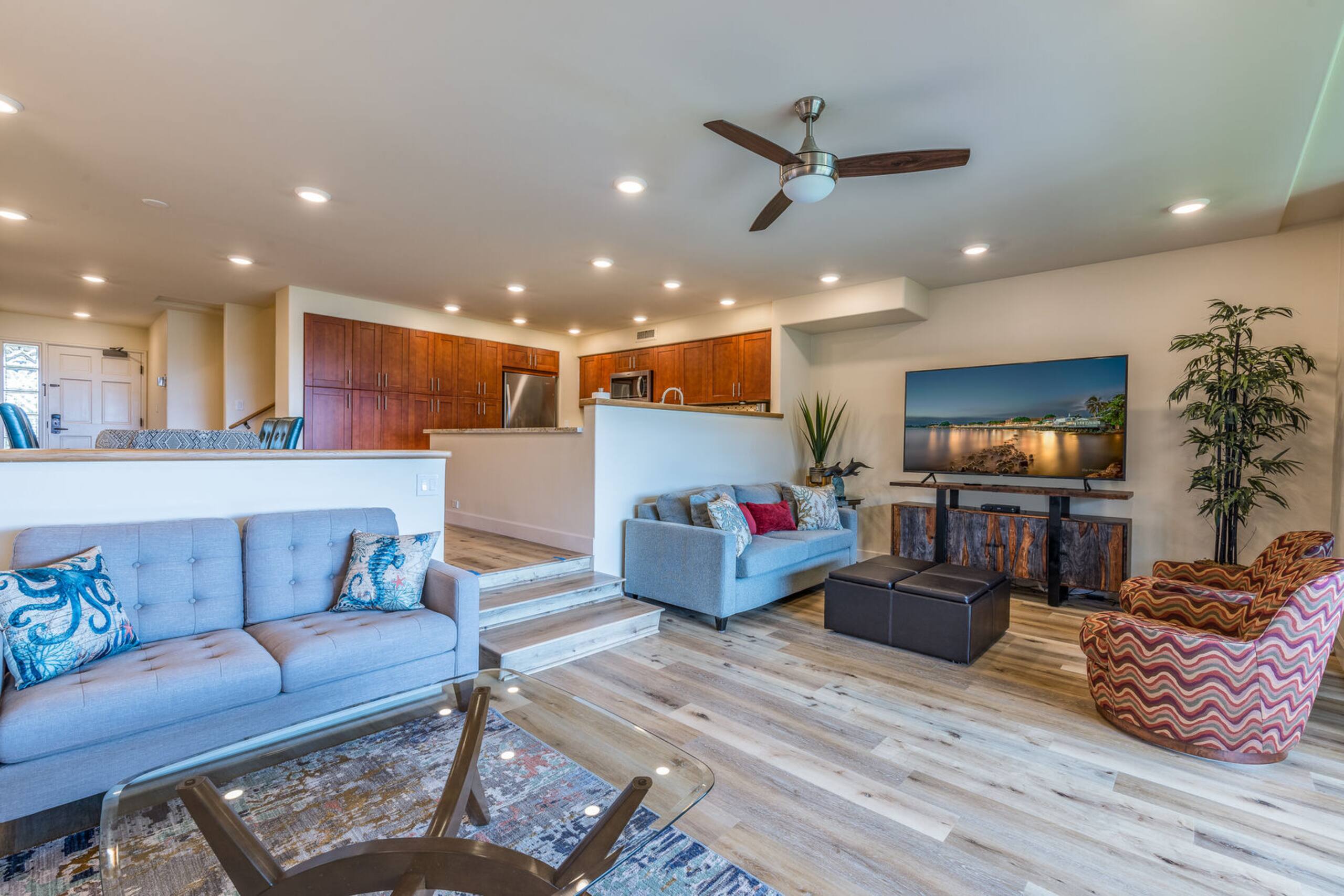Condo in Lahaina · ★4.89 · 2 bedrooms · 2 beds · 2 baths - Image 36
