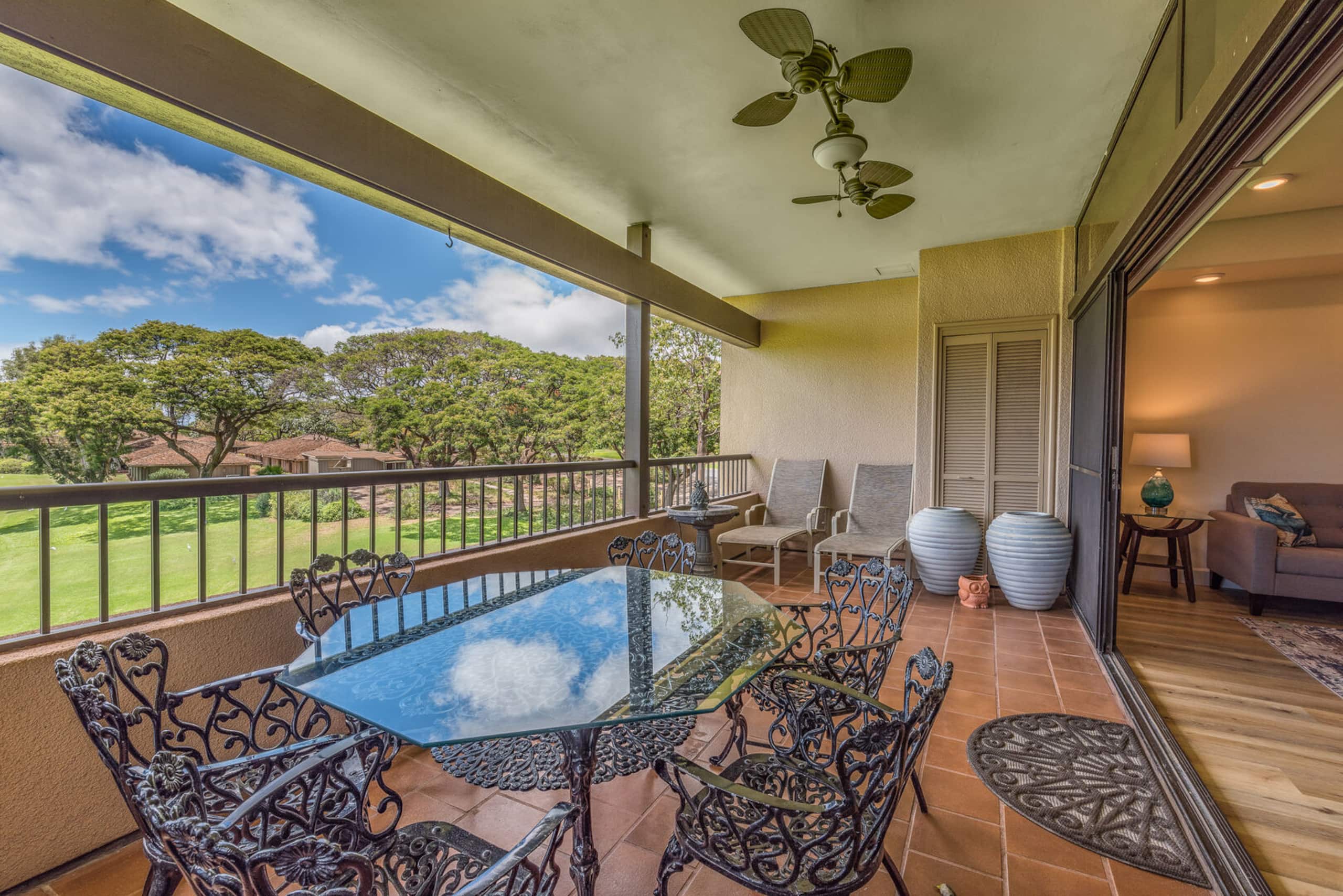 Condo in Lahaina · ★4.89 · 2 bedrooms · 2 beds · 2 baths - Image 28