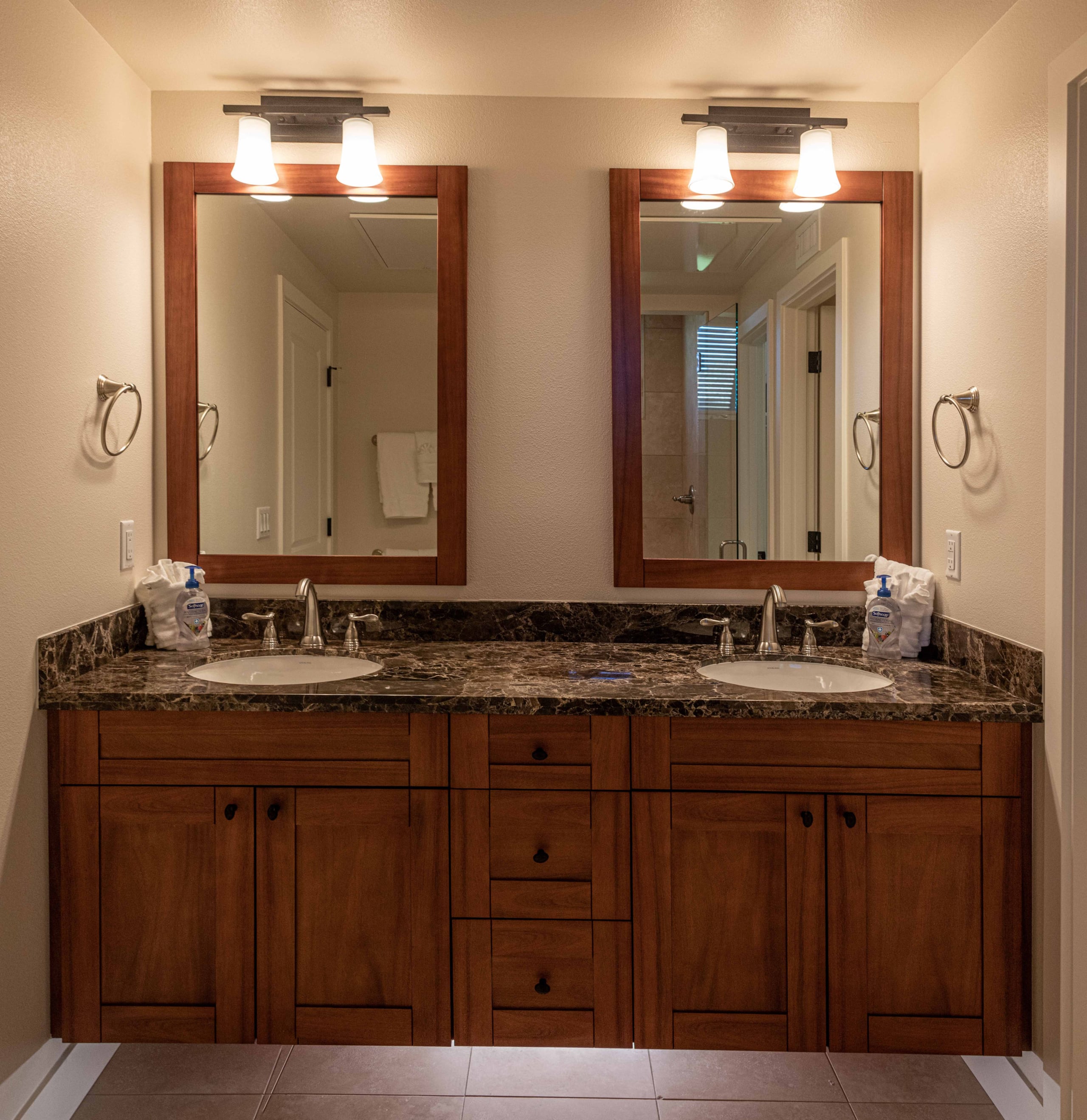 Condo in Poipu · ★4.84 · 2 bedrooms · 2 beds · 2.5 private baths - Image 28