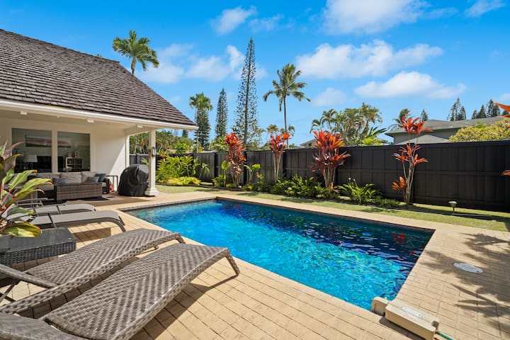 Victoria Loop w/Private Pool! A/C+Waterfall Views