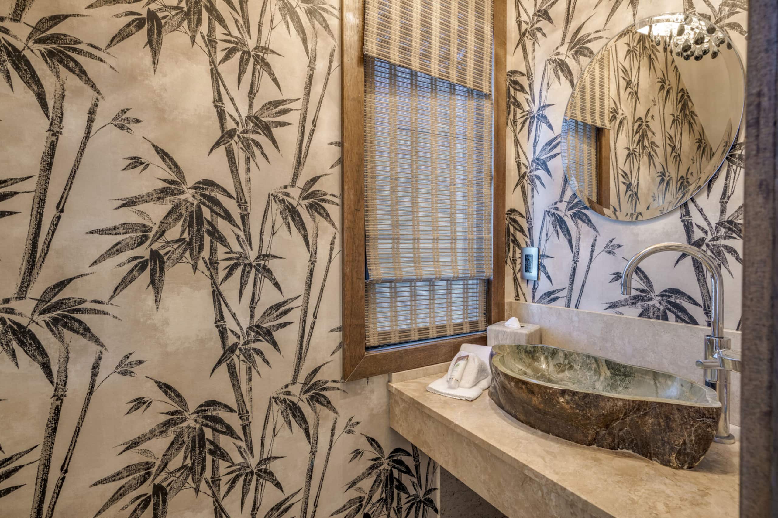 Condo in Lahaina · ★4.79 · 1 bedroom · 1 bed · 1.5 baths - Image 16