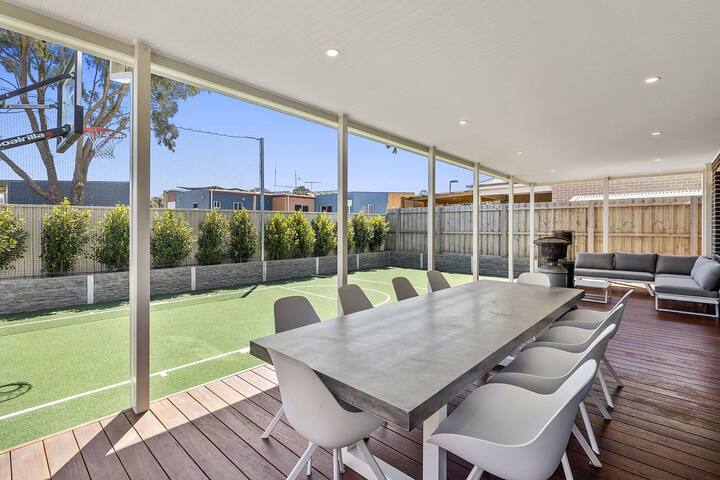 Everlasting Holiday 11 gallery image 4