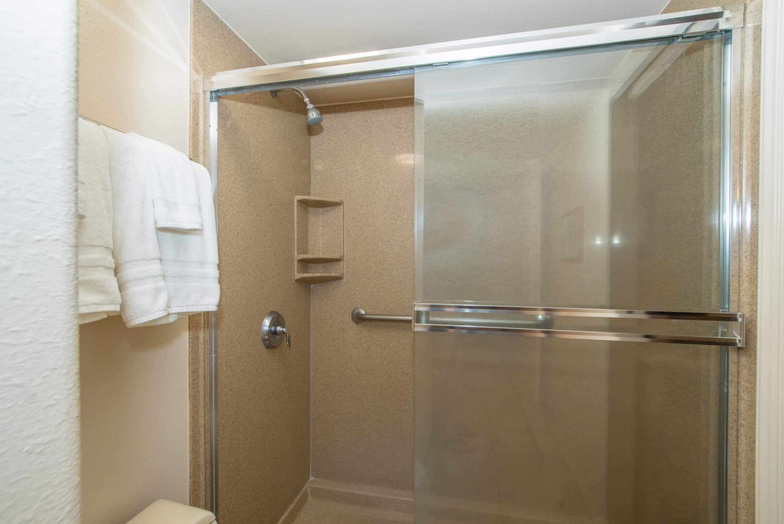 Condo in Kihei · ★4.5 · 1 bedroom · 2 beds · 1 private bath - Image 16