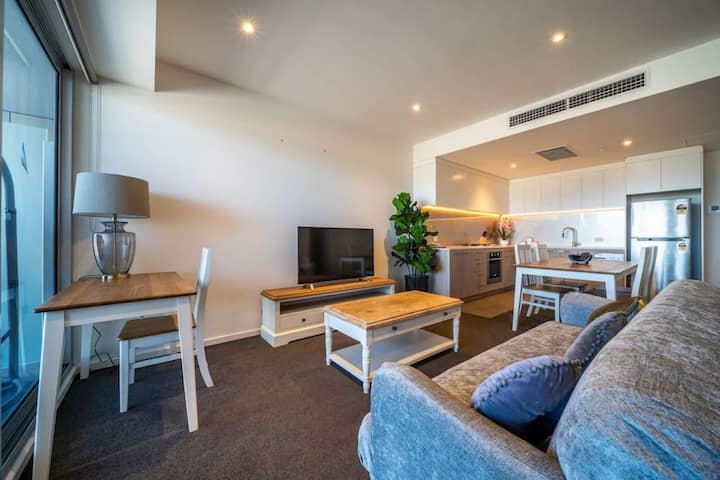 Divinity On Morphett—cbd Living With Skyline Views - Adelaide