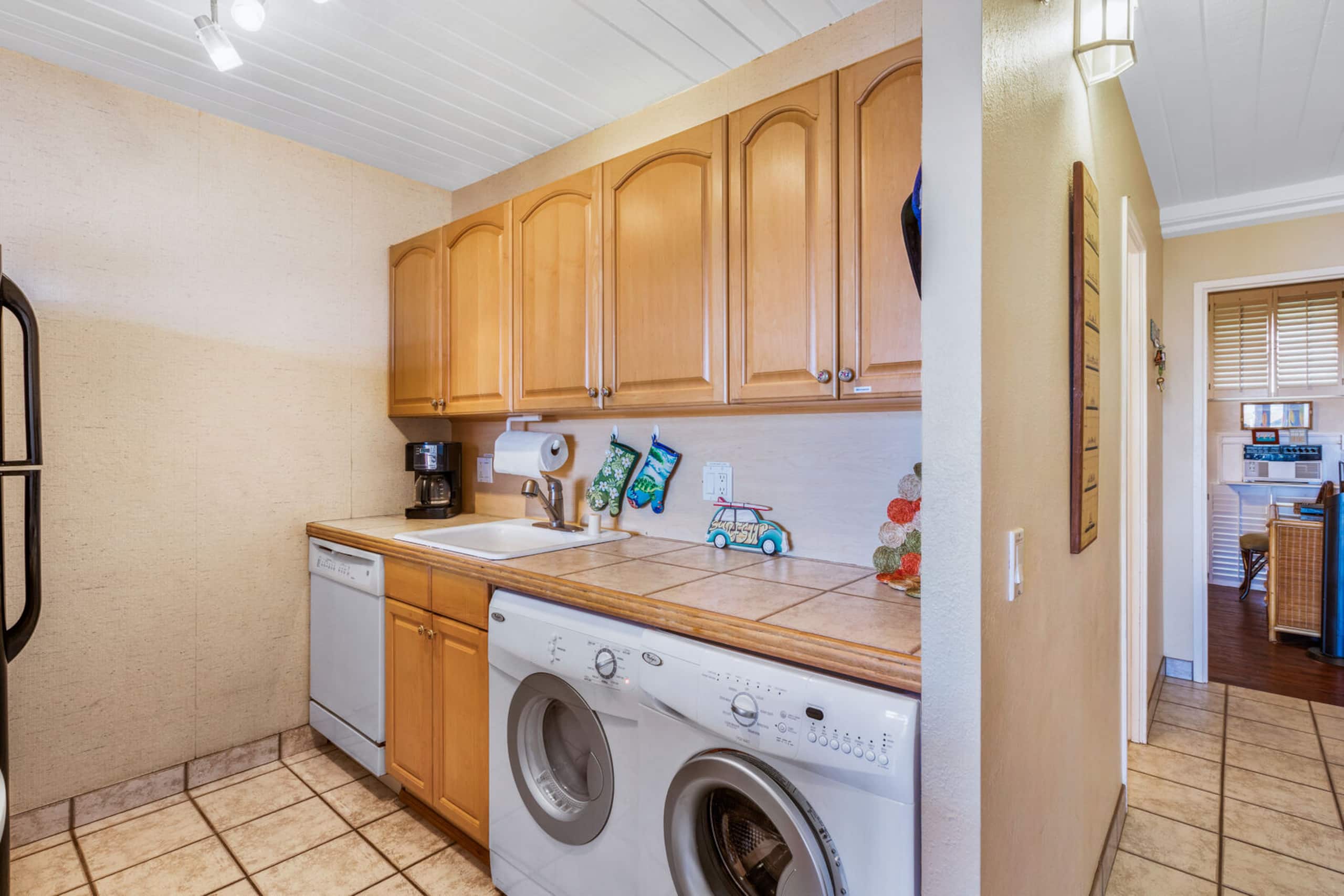 Condo in Kihei · ★4.58 · 2 bedrooms · 4 beds · 2 baths - Image 16