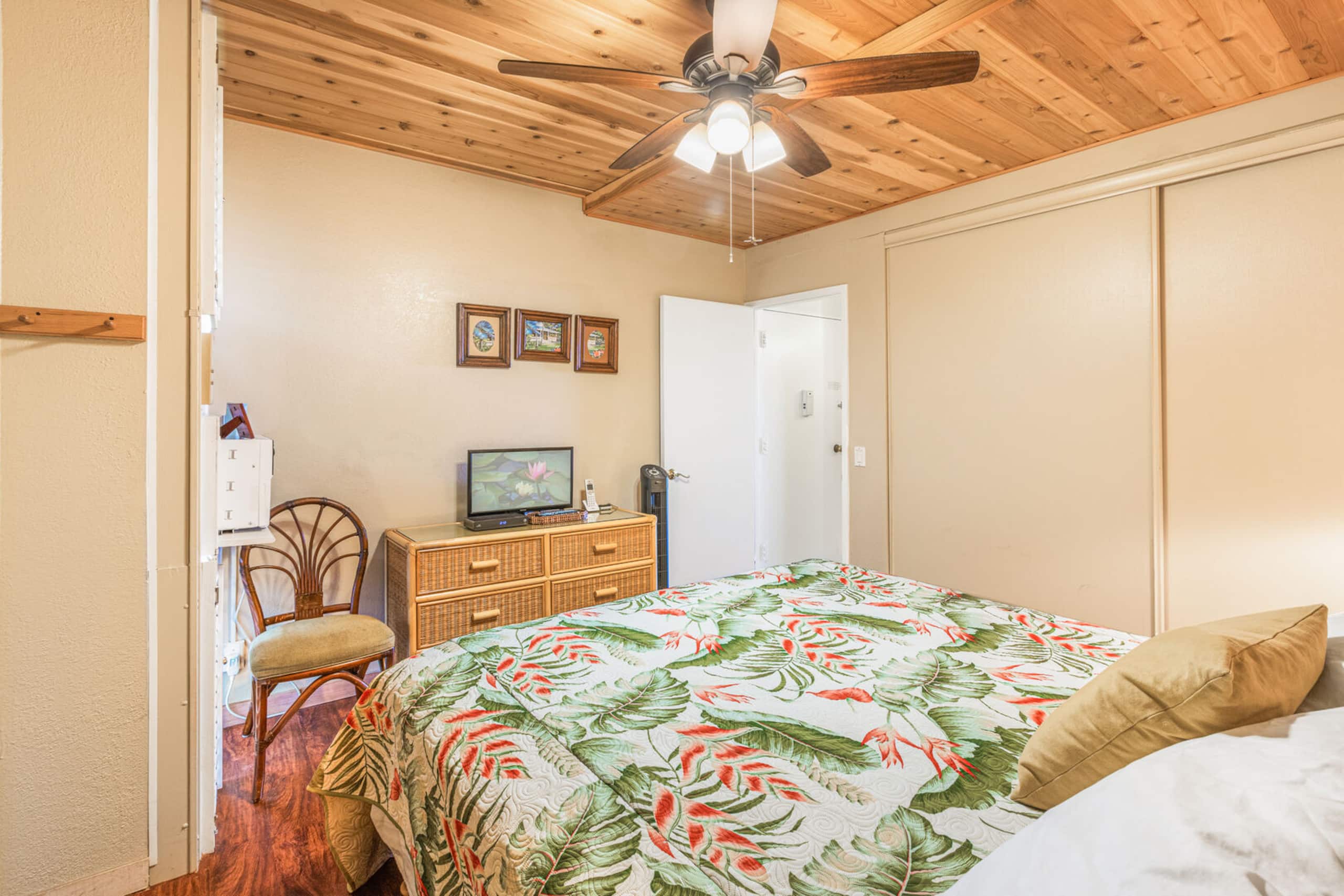 Condo in Kihei · ★4.58 · 2 bedrooms · 4 beds · 2 baths - Image 25