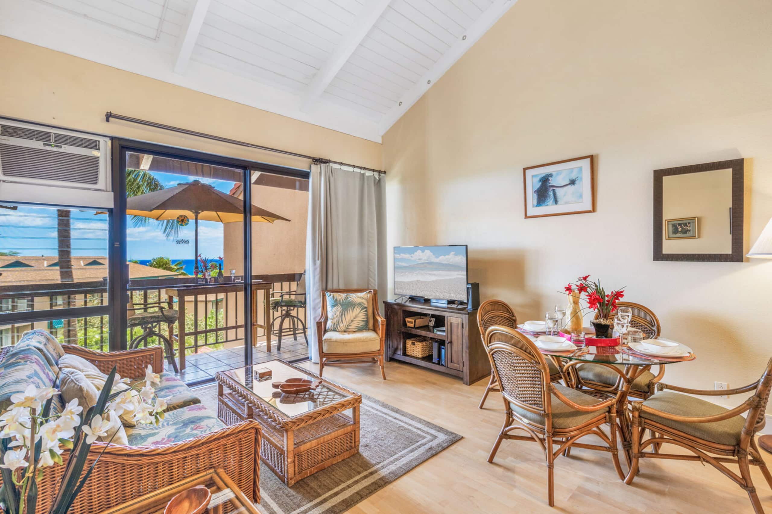 Condo in Kihei · ★4.58 · 2 bedrooms · 4 beds · 2 baths - Image 13