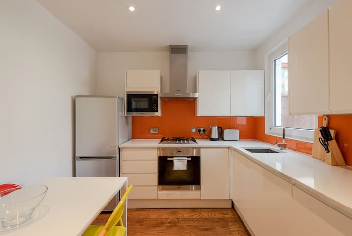 GuestReady – Fantastic 2 bedrooms apartment with garden, Greenwich