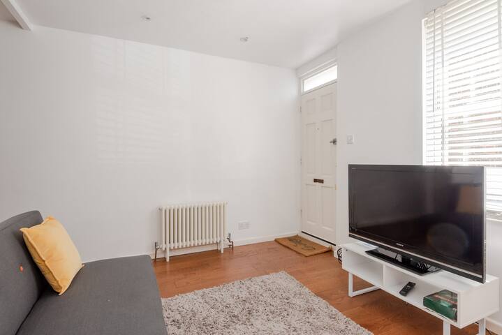 GuestReady – Fantastic 2 bedrooms apartment with garden, Greenwich gallery image 5