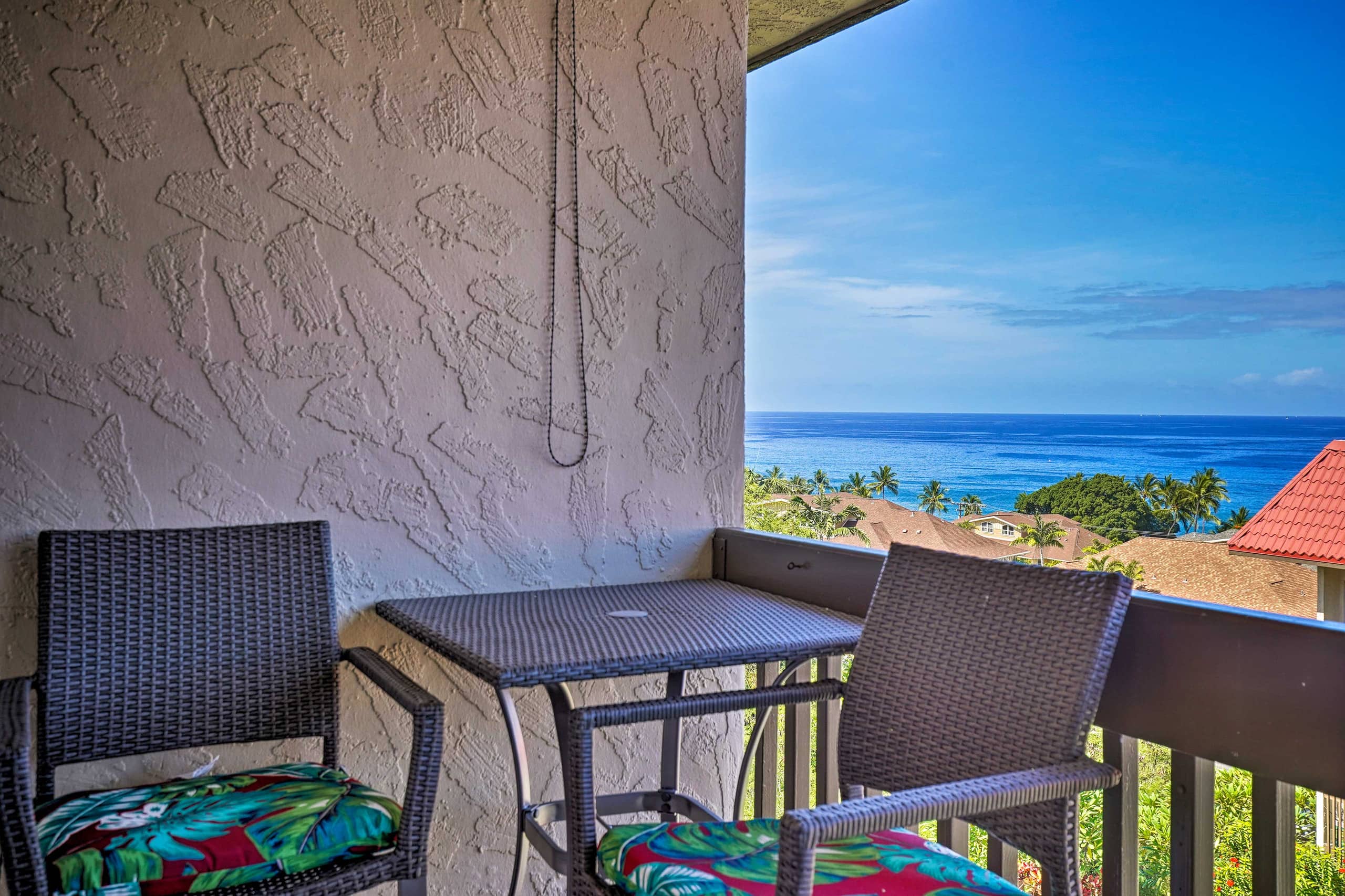 Condo in Kailua-Kona · ★4.47 · 2 bedrooms · 2 beds · 1.5 baths - Image 18