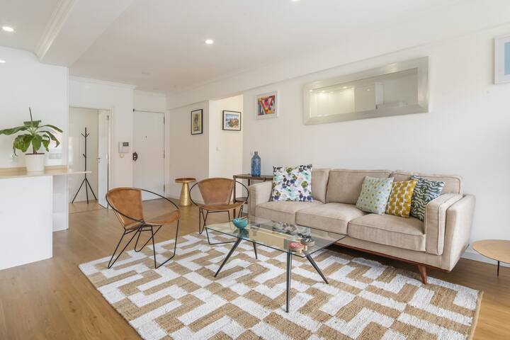 LvPremier Amoreiras AM3- modern, space, ac, lift gallery image 2