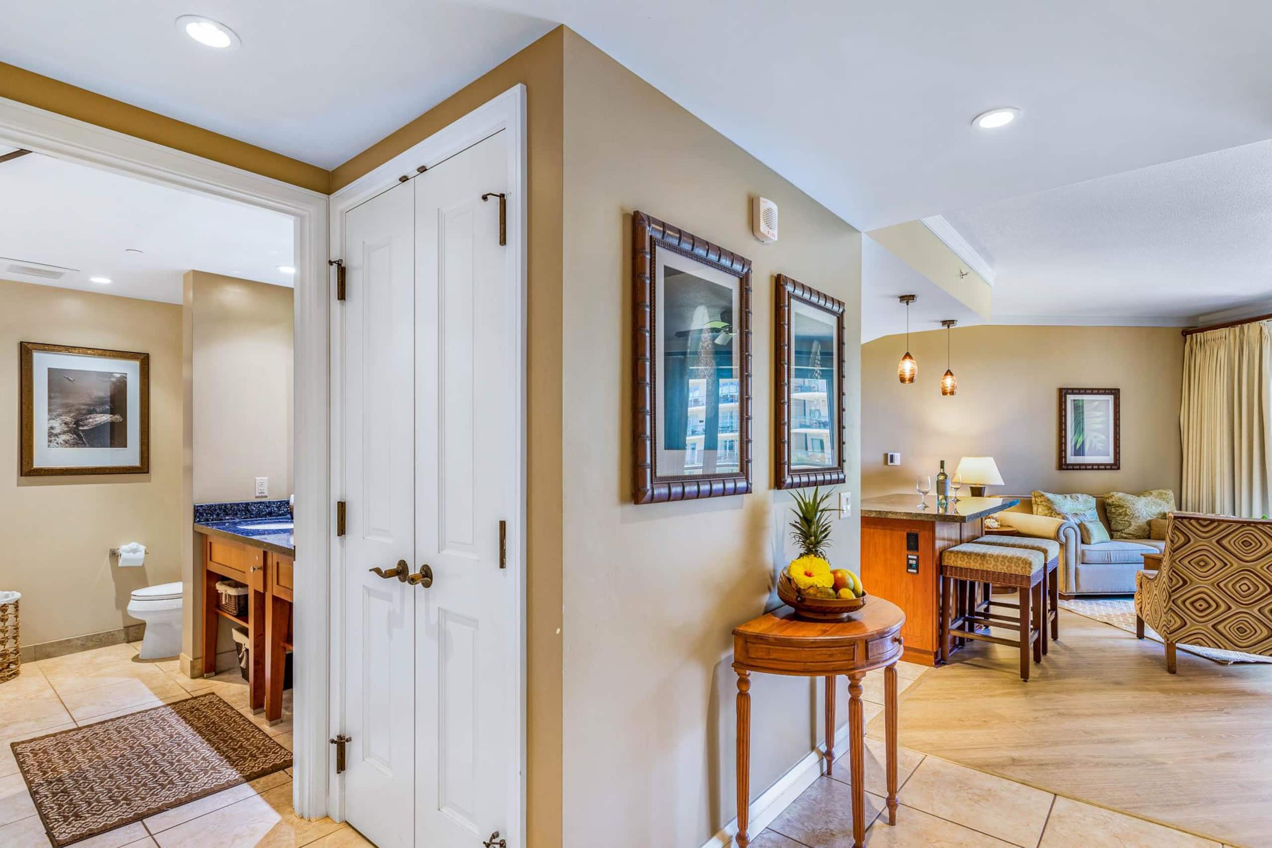 Condo in Lahaina · ★4.91 · 1 bedroom · 2 beds · 1 bath - Image 18