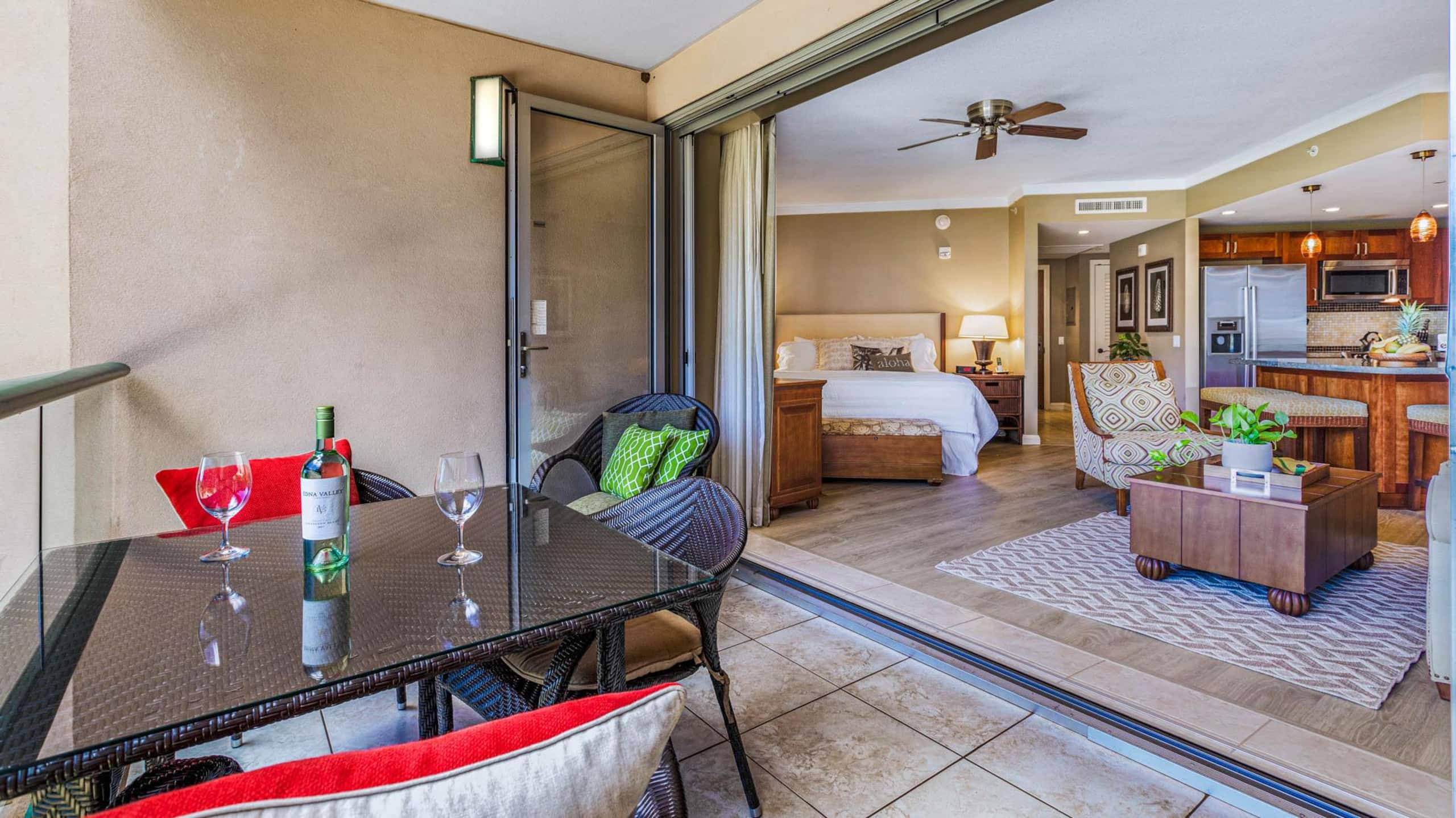 Condo in Lahaina · ★4.91 · 1 bedroom · 2 beds · 1 bath - Image 5