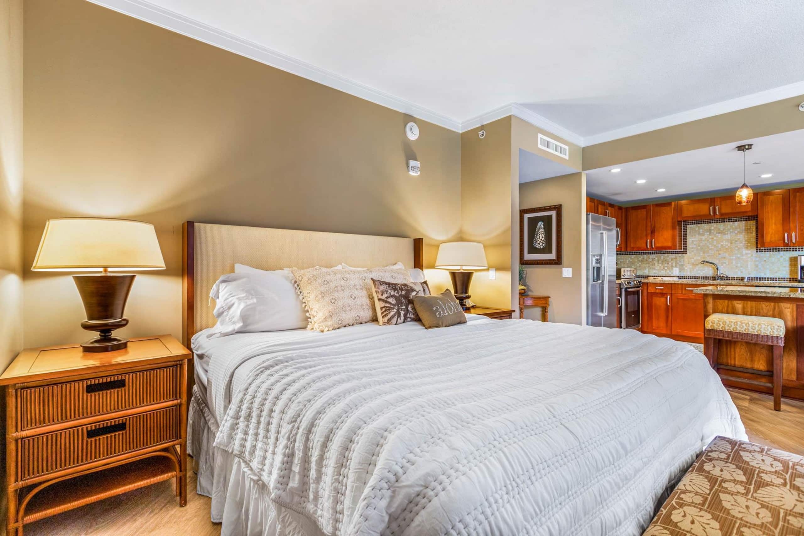 Condo in Lahaina · ★4.91 · 1 bedroom · 2 beds · 1 bath - Image 12
