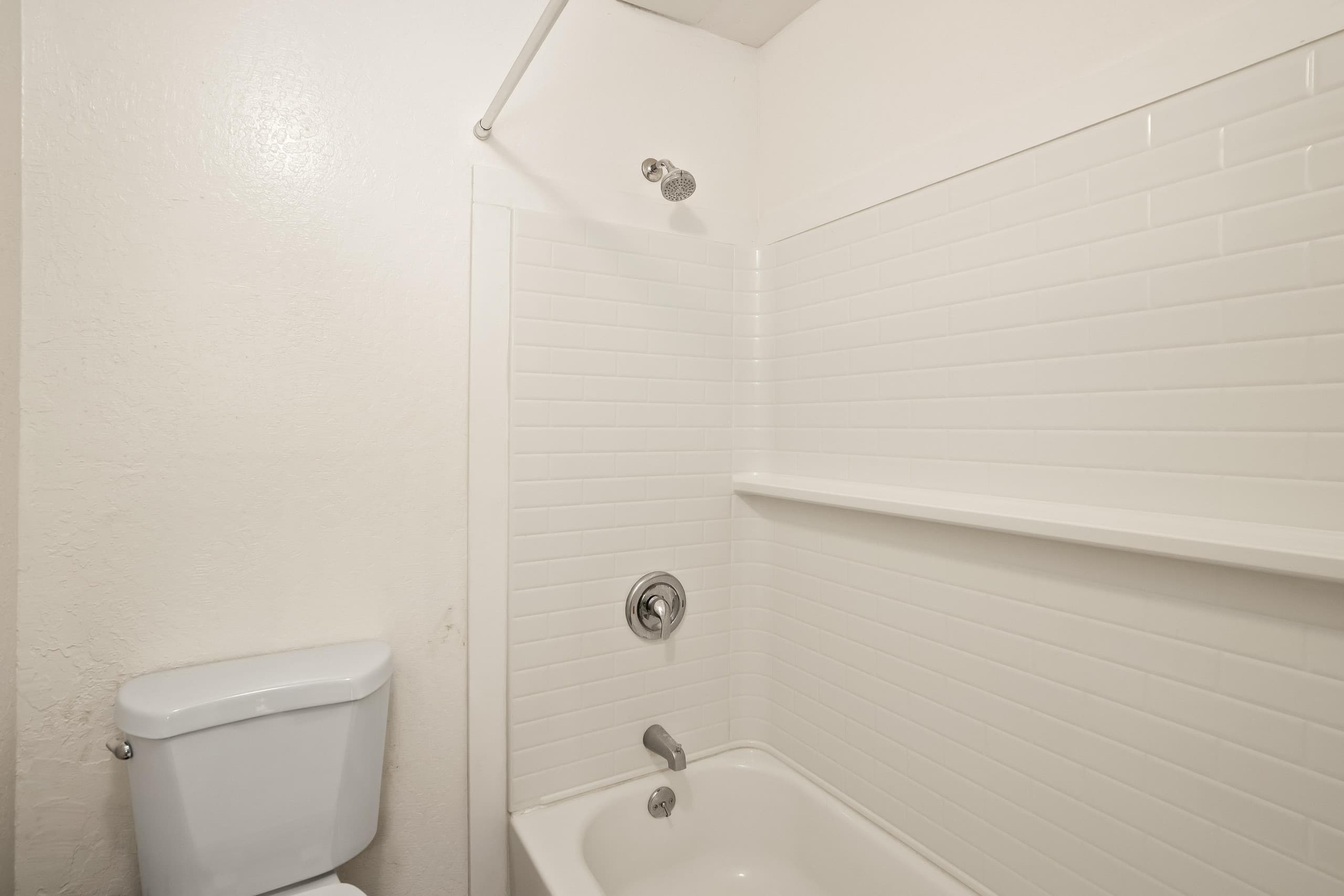 Cabin in Koloa · ★4.41 · 2 bedrooms · 2 beds · 2 private baths - Image 15