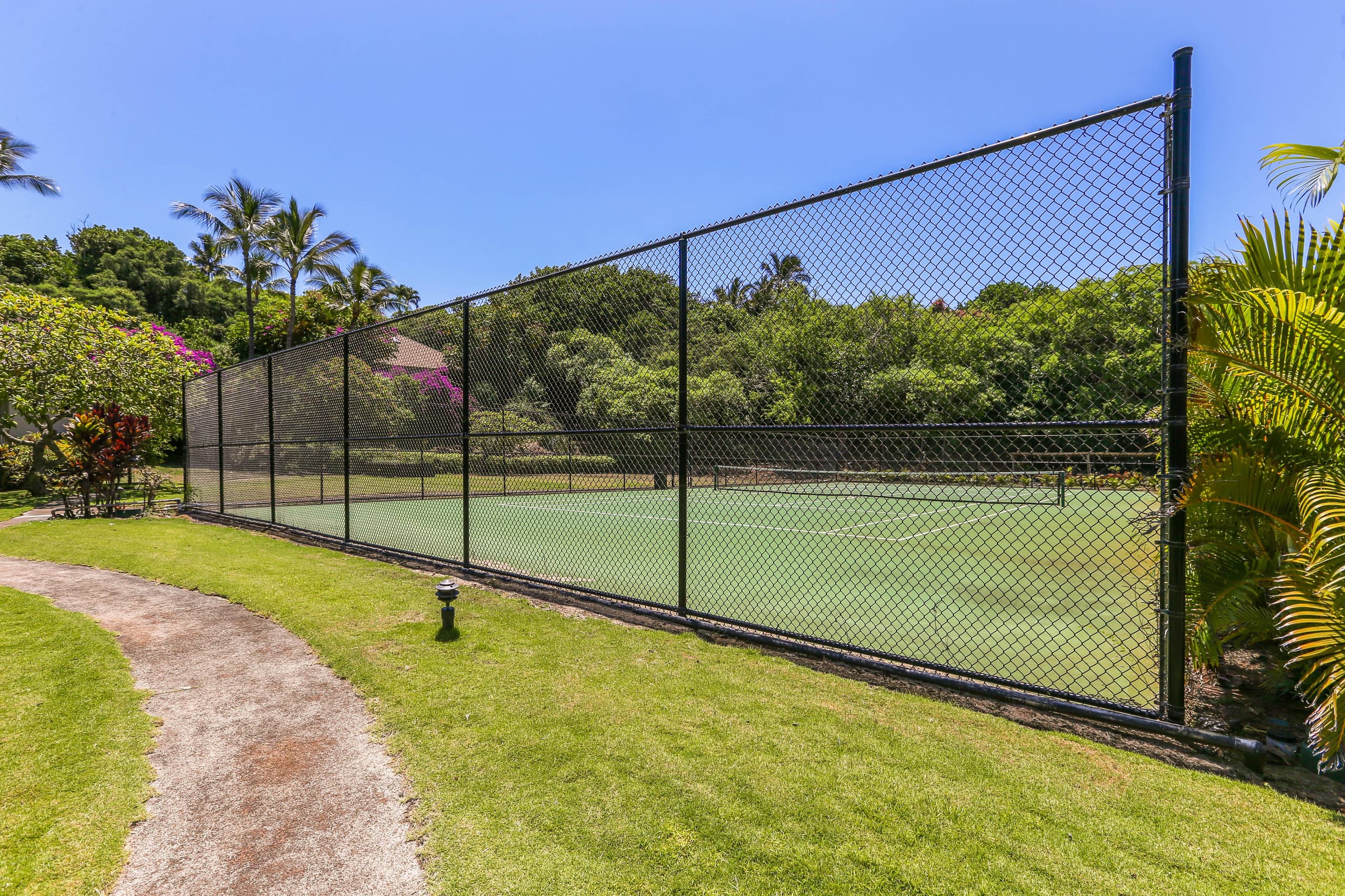 Cabin in Koloa · ★4.41 · 2 bedrooms · 2 beds · 2 private baths - Image 21
