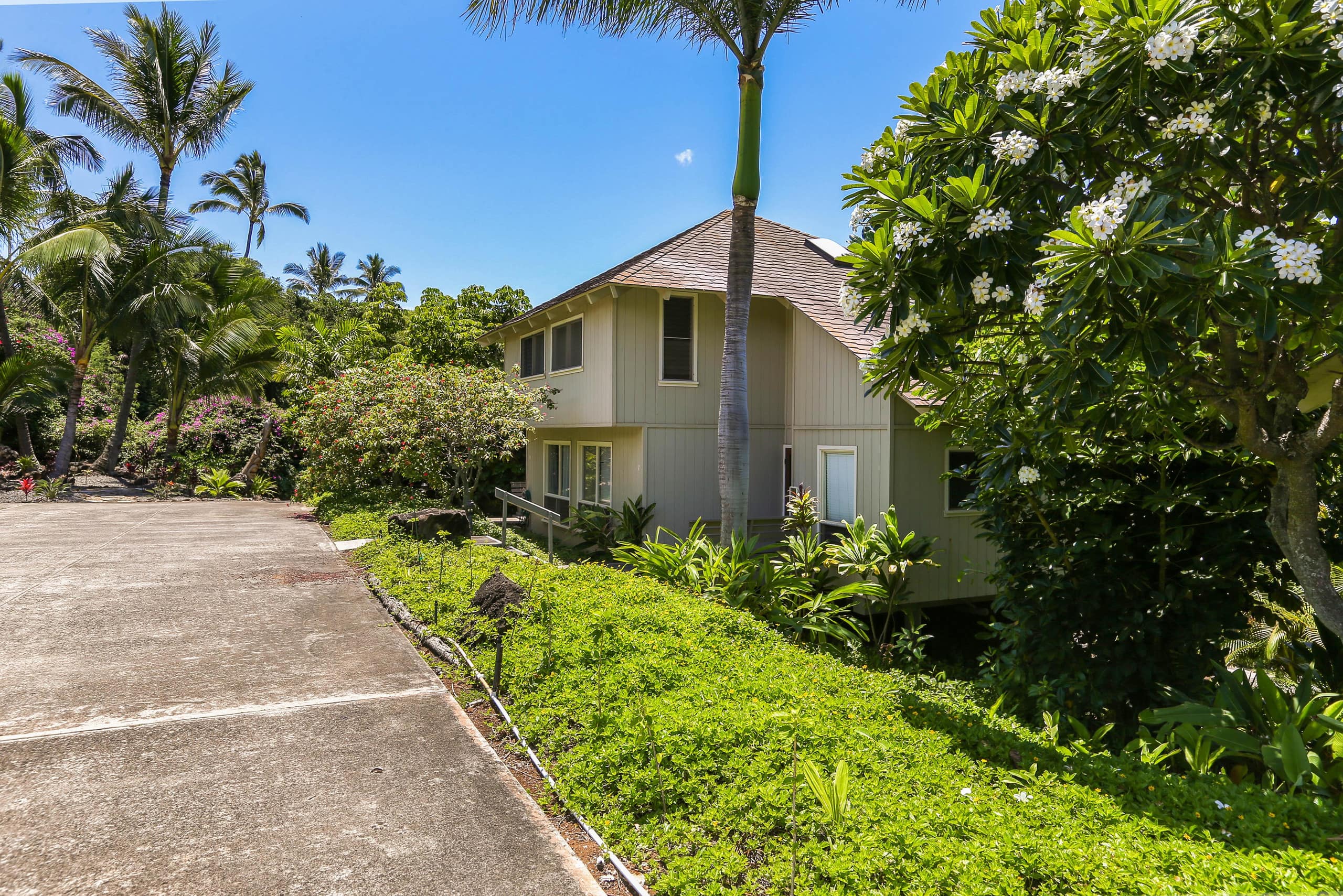 Cabin in Koloa · ★4.41 · 2 bedrooms · 2 beds · 2 private baths - Image 23
