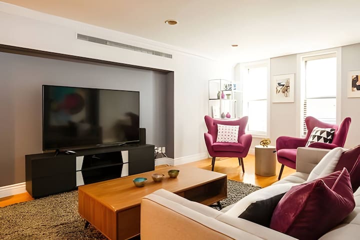 Private Upper East Side Townhome + Private Patio gallery image 3