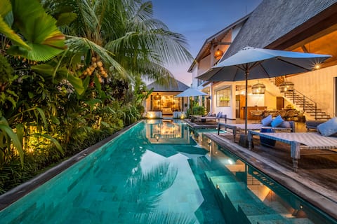8br Group Getaway: Villa Complex Canggu