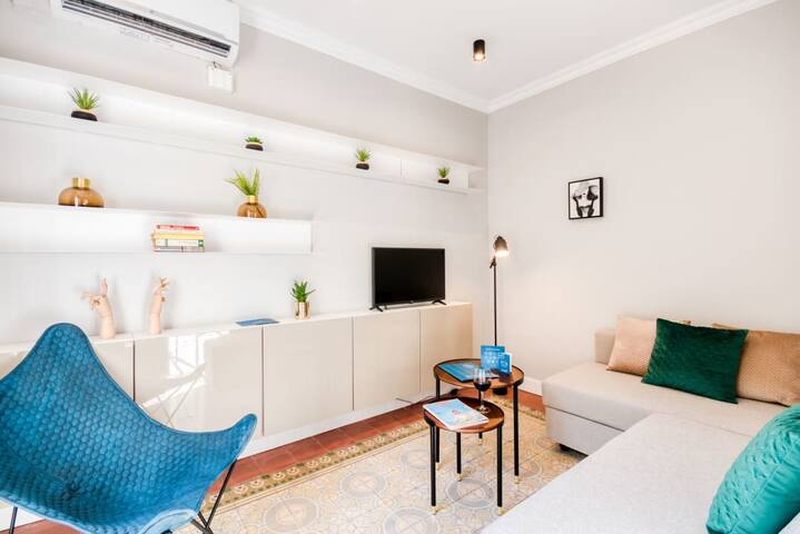 Sweett | Gorgeous 3BR with balcony gallery image 2