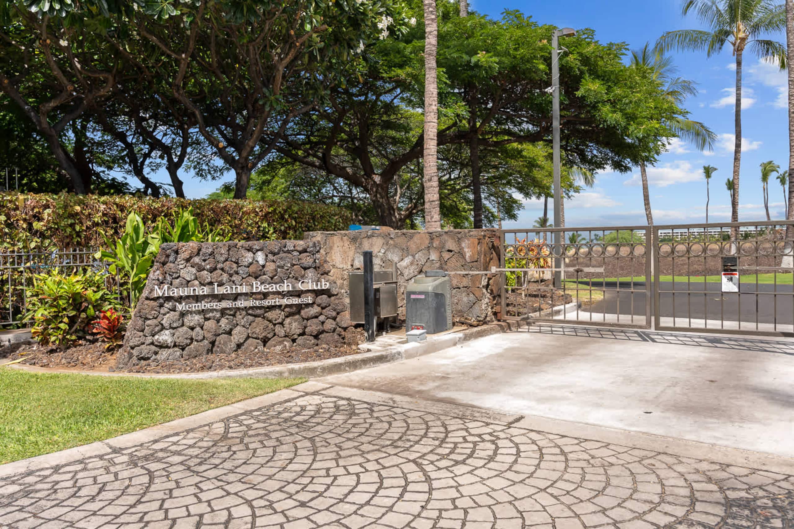 Townhouse in Waimea · ★4.79 · 2 bedrooms · 3 beds · 2 baths - Image 100