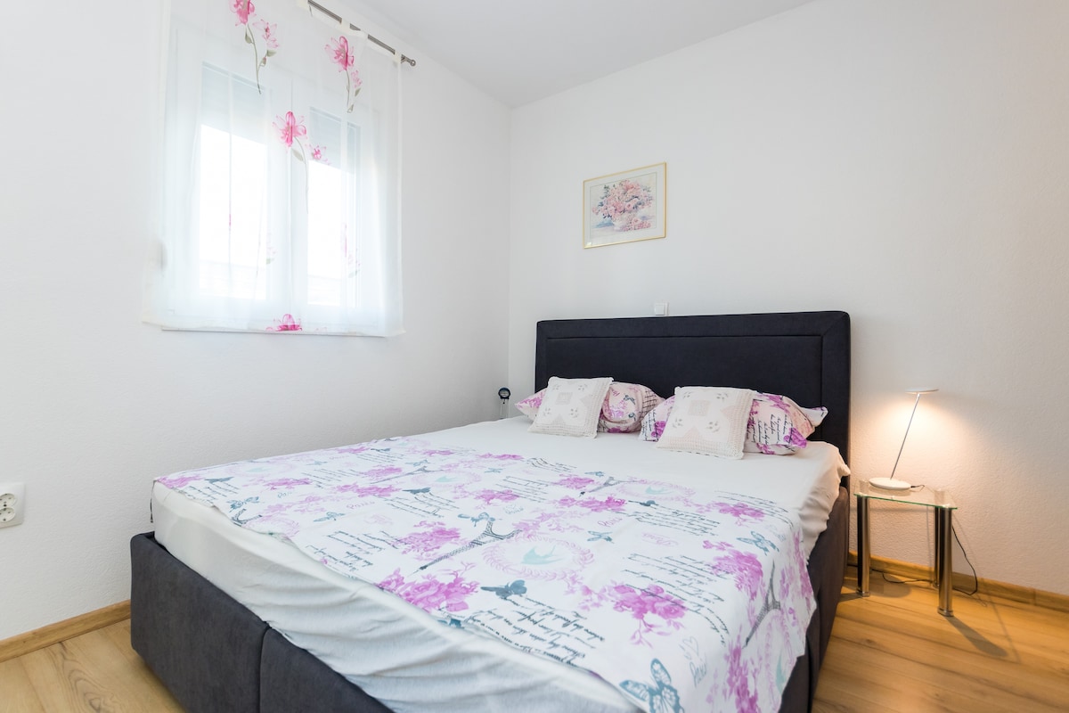 غرفة نوم ، السطح: 10 أمتارمربعة