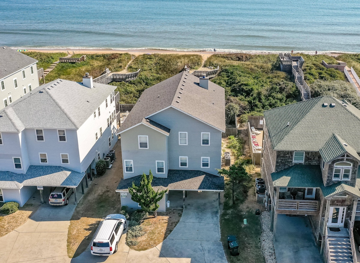 Smooth Sailing - Oceanfront, Pool, Hot Tub, Pets