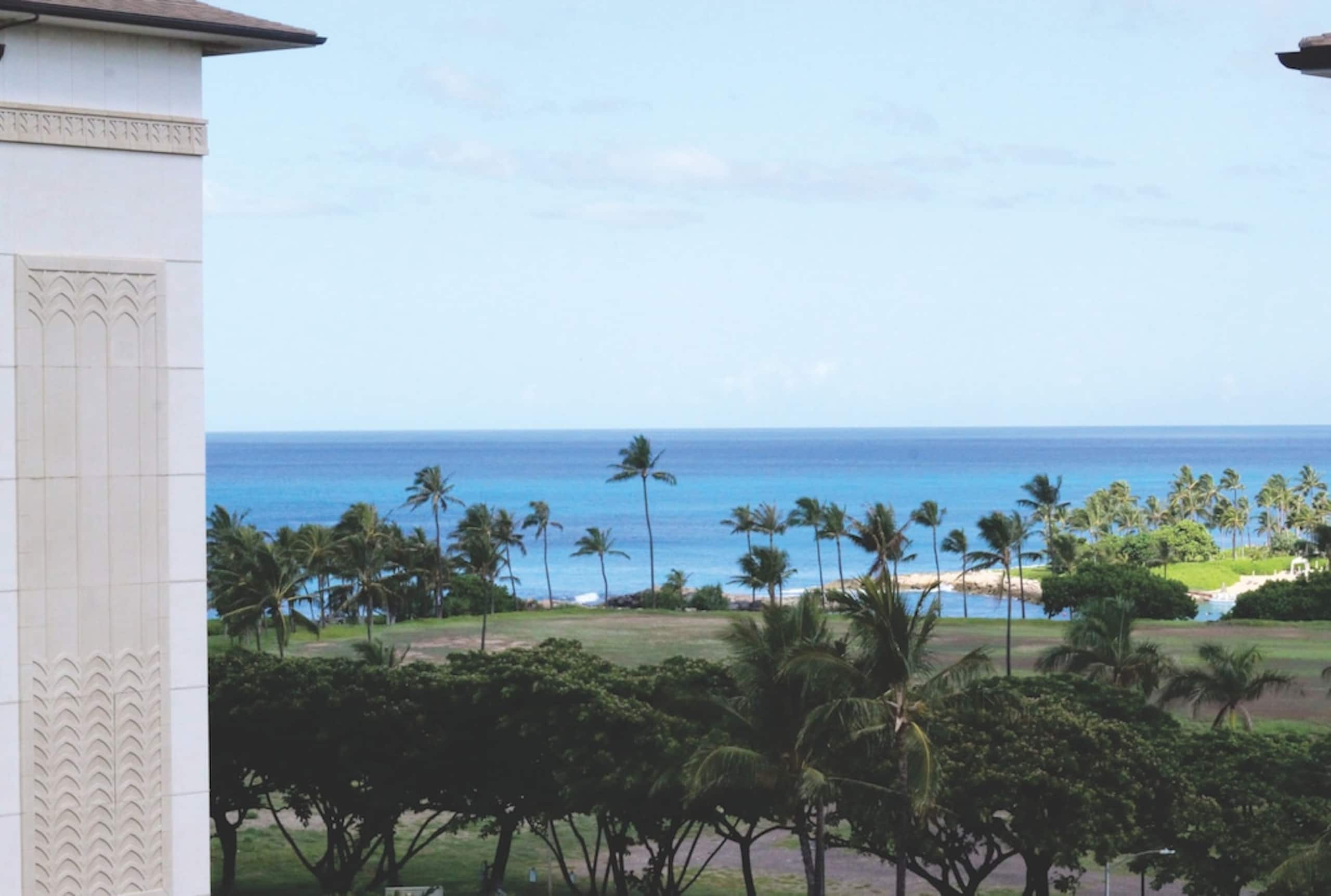 Condo in Kapolei · ★5.0 · 3 bedrooms · 5 beds · 3 private baths - Image 4
