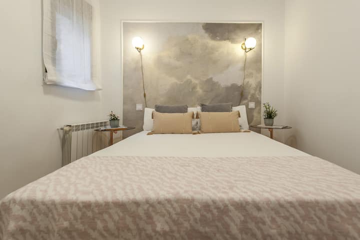 Перфектно осветление за създаване на желаната среда, независимо дали за работа или за почивка.