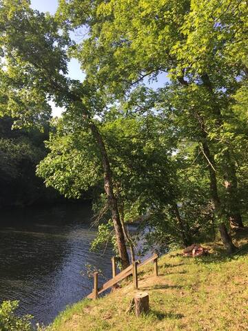 Fredrock Glampground managed Airbnb listing 1