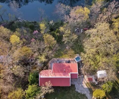 Hot tub/ Blissful Beaver River Cabin
