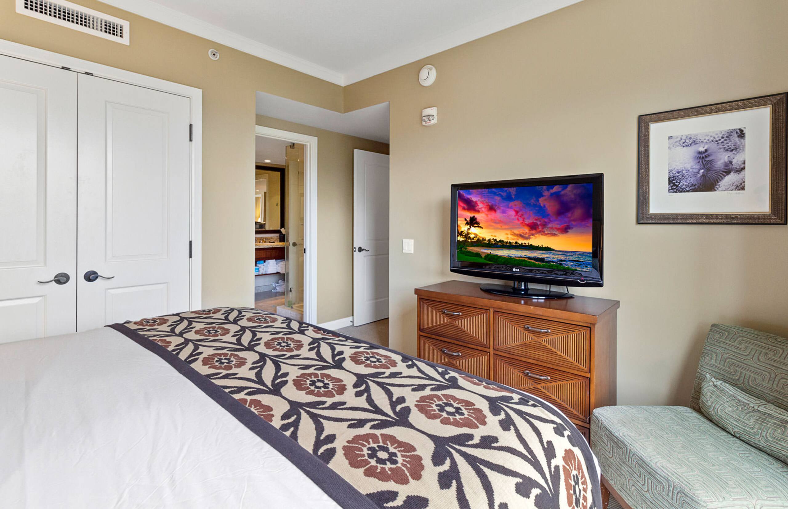Condo in Lahaina · ★4.0 · 2 bedrooms · 3 beds · 2 baths - Image 17