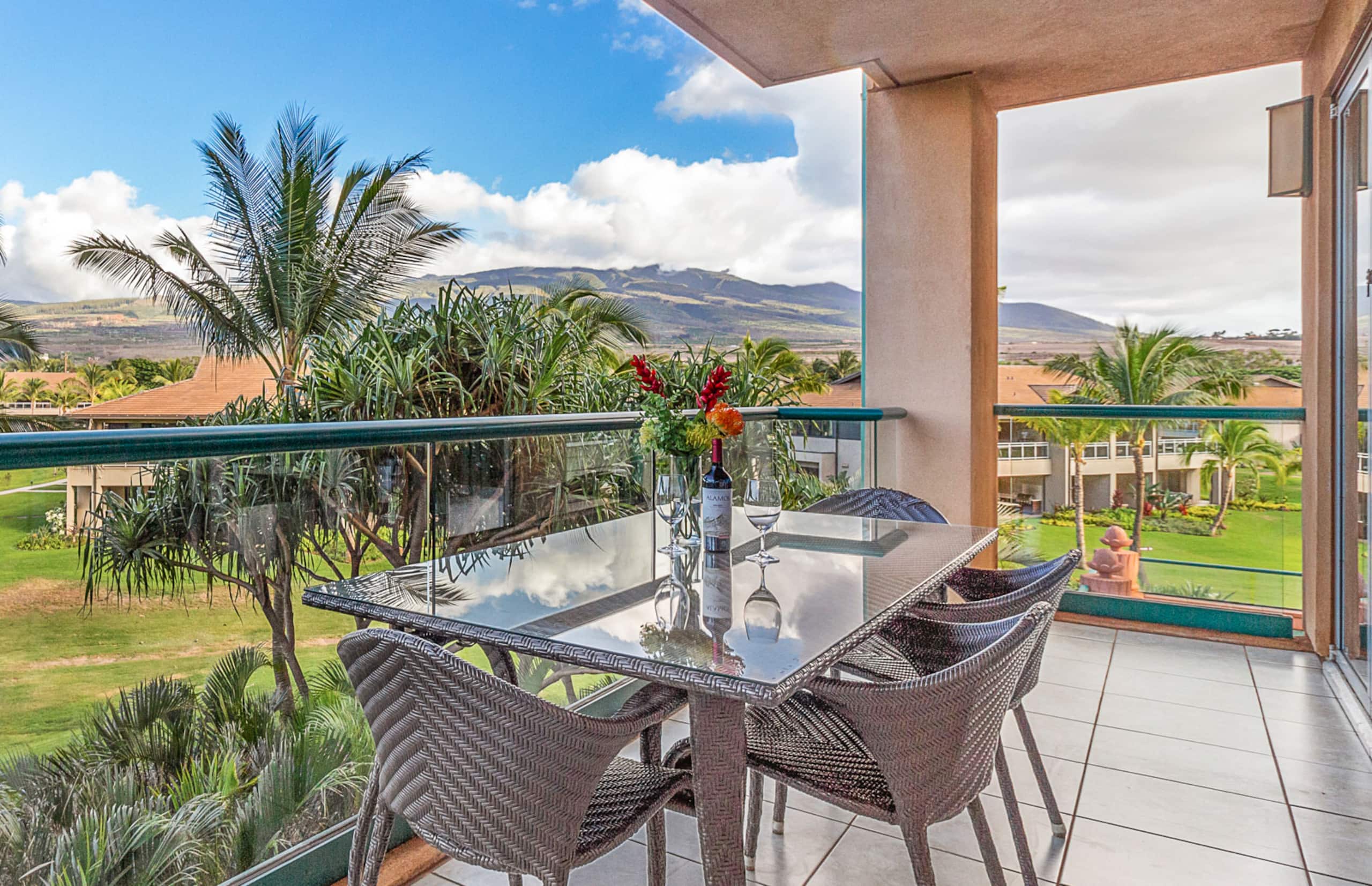 Condo in Lahaina · ★4.0 · 2 bedrooms · 3 beds · 2 baths - Image 10