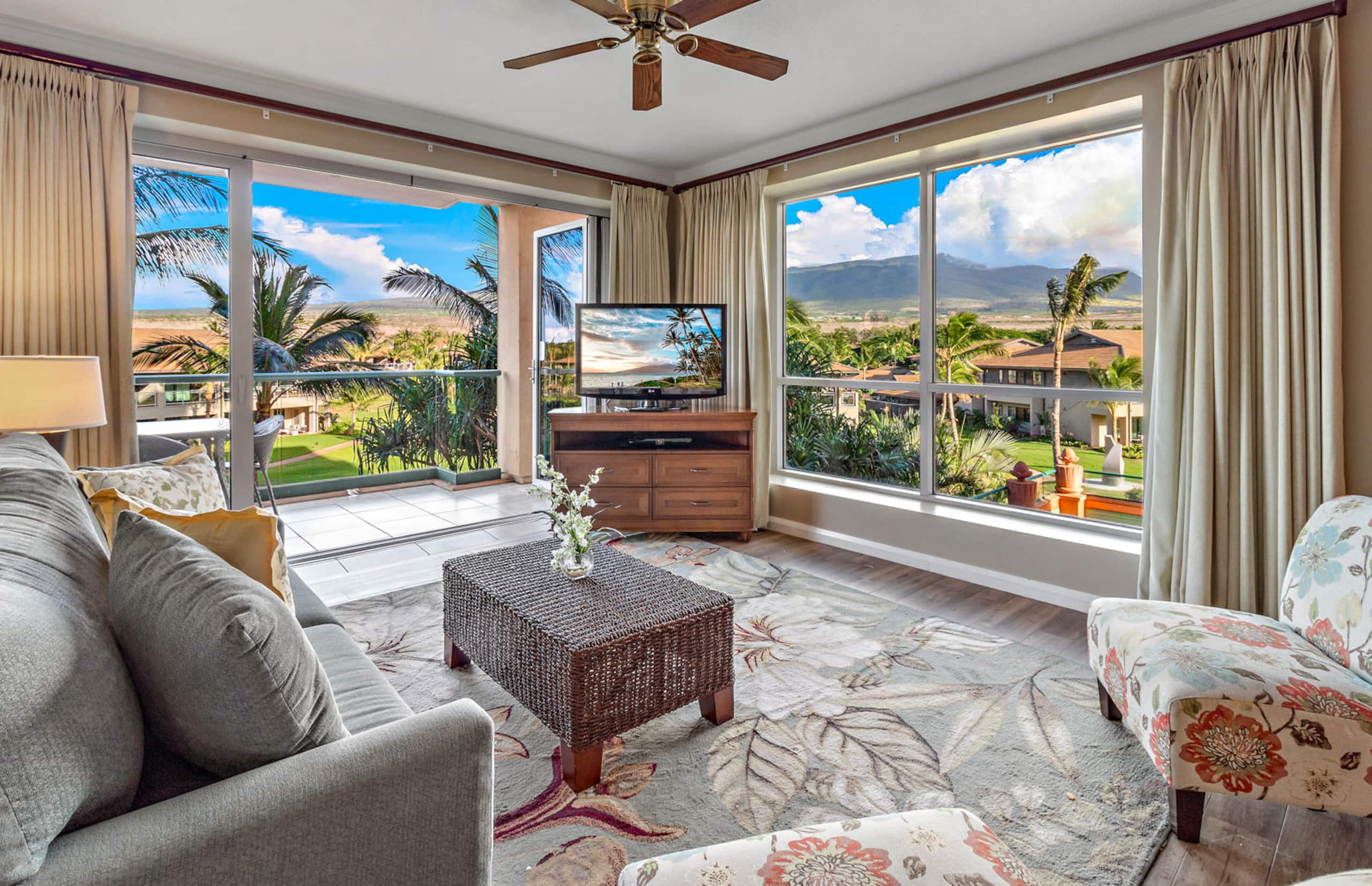 Condo in Lahaina · ★4.0 · 2 bedrooms · 3 beds · 2 baths - Image 1