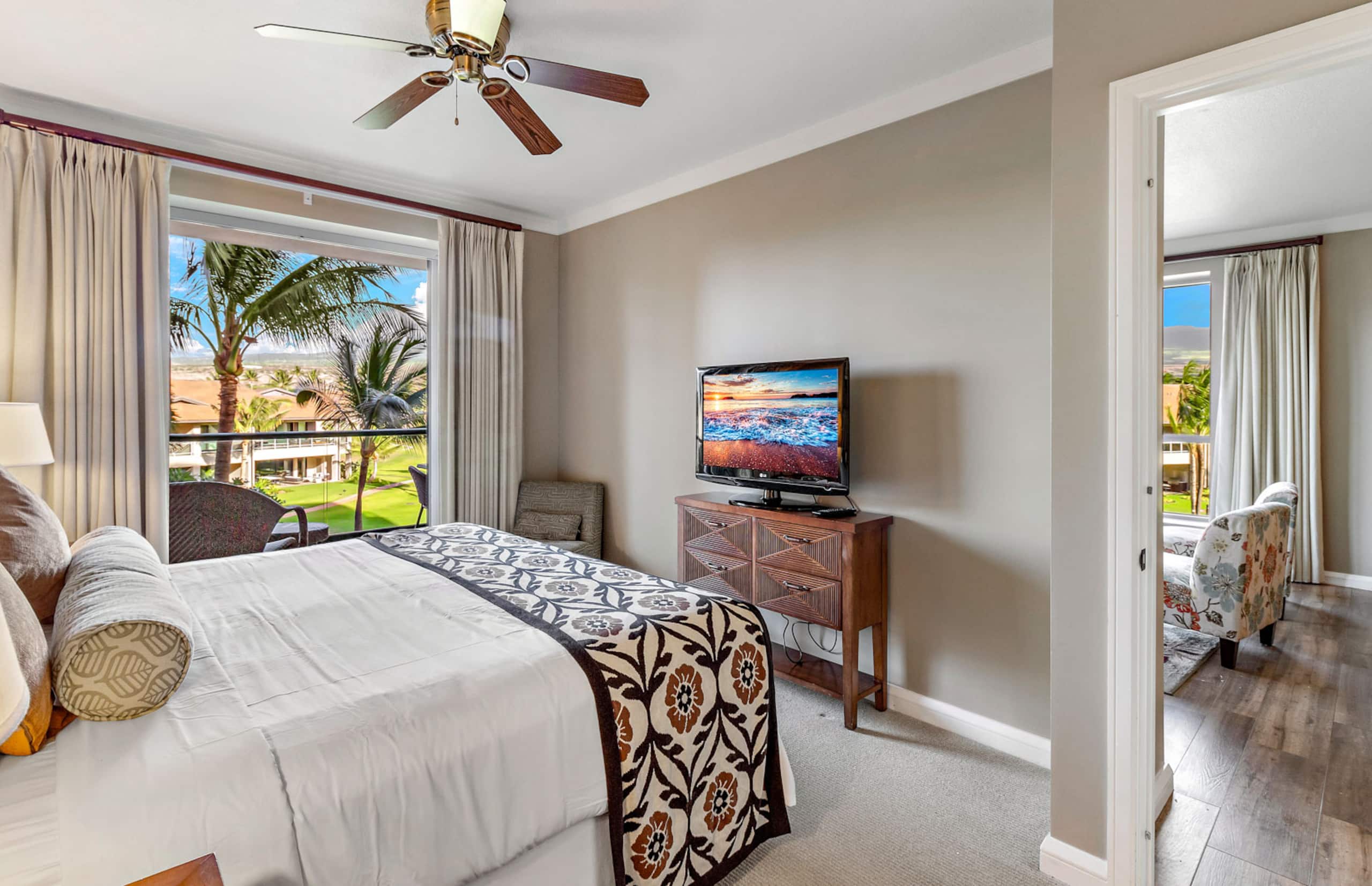 Condo in Lahaina · ★4.0 · 2 bedrooms · 3 beds · 2 baths - Image 12
