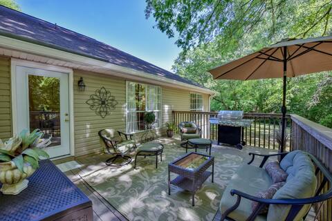 Houndstooth Cottage