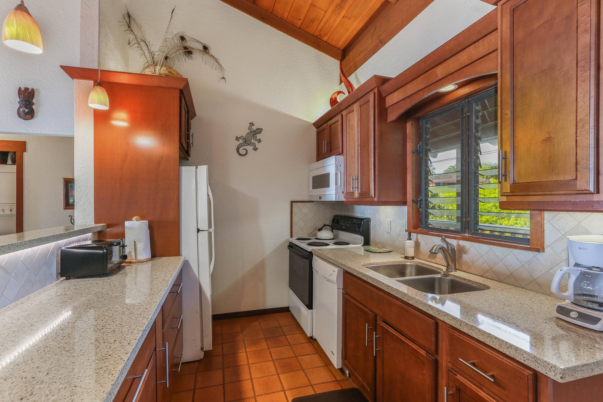 Condo in Koloa · ★4.81 · 2 bedrooms · 3 beds · 2 private baths - Image 8