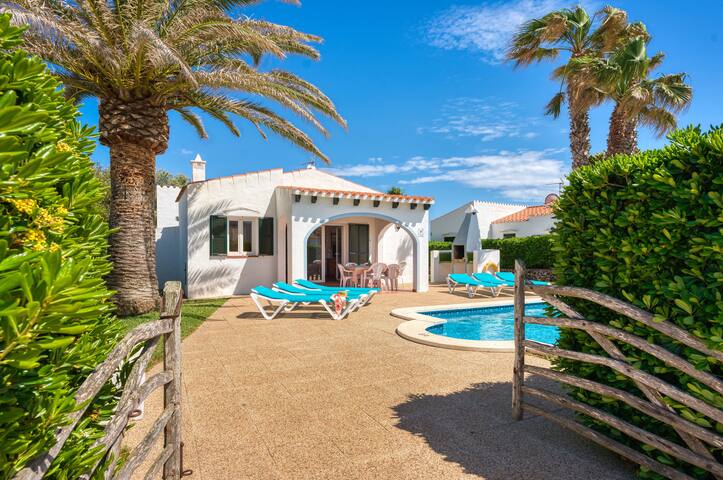 Jordi, Beautiful Villa with pool in Menorca!